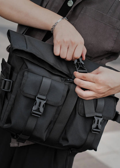 Men's Sophisticated 13.3" Laptop Messenger Bag